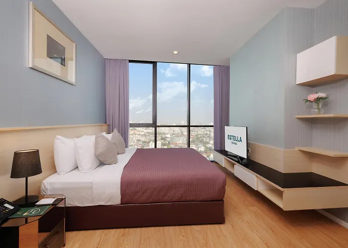 Estella Ekkamai Hotel