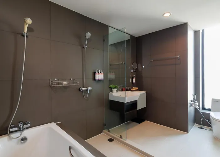 Estella Ekkamai 4*