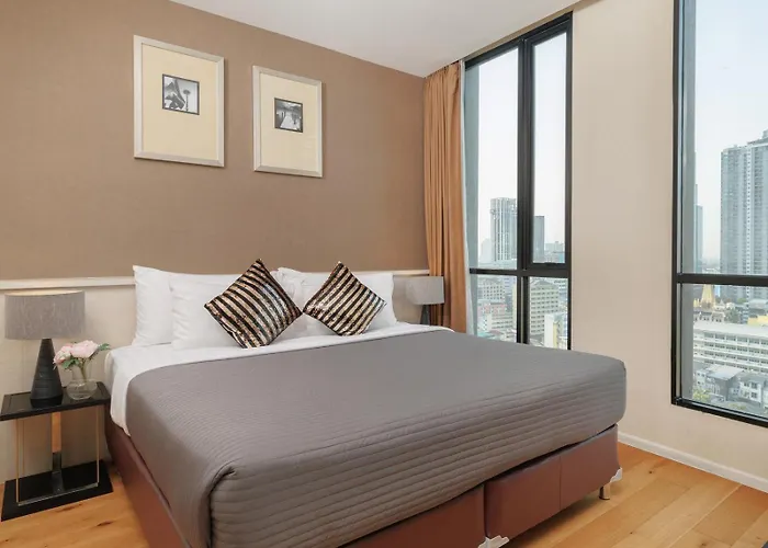 Estella Ekkamai 4*